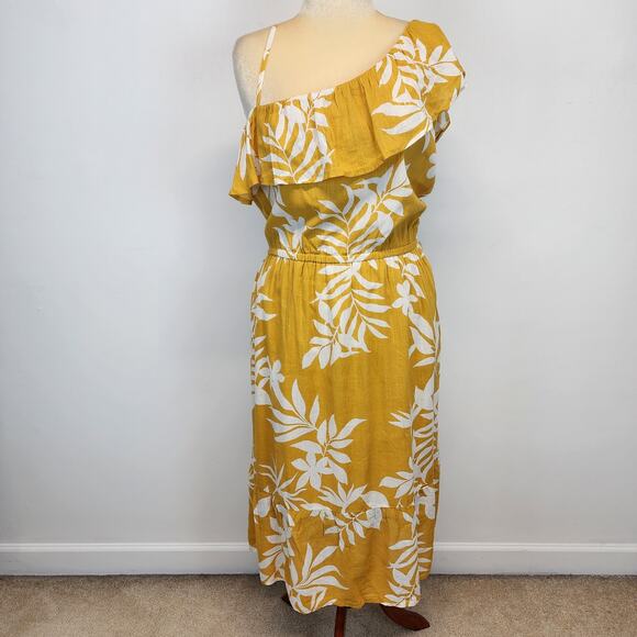Old Navy Floral Midi Dress Size 2X Yellow One Ruffle Shoulder Tropical Breezy - Picture 1 of 16